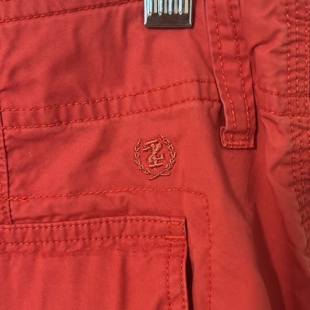 IZod red (faded) cargo pants. Women’s size 10, can be worn as pants or Capri. - Picture 7 of 12